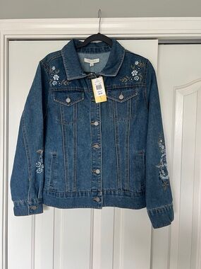 Embroidered Blue Denim Jacket with Floral Accents - Size M New With Tags
